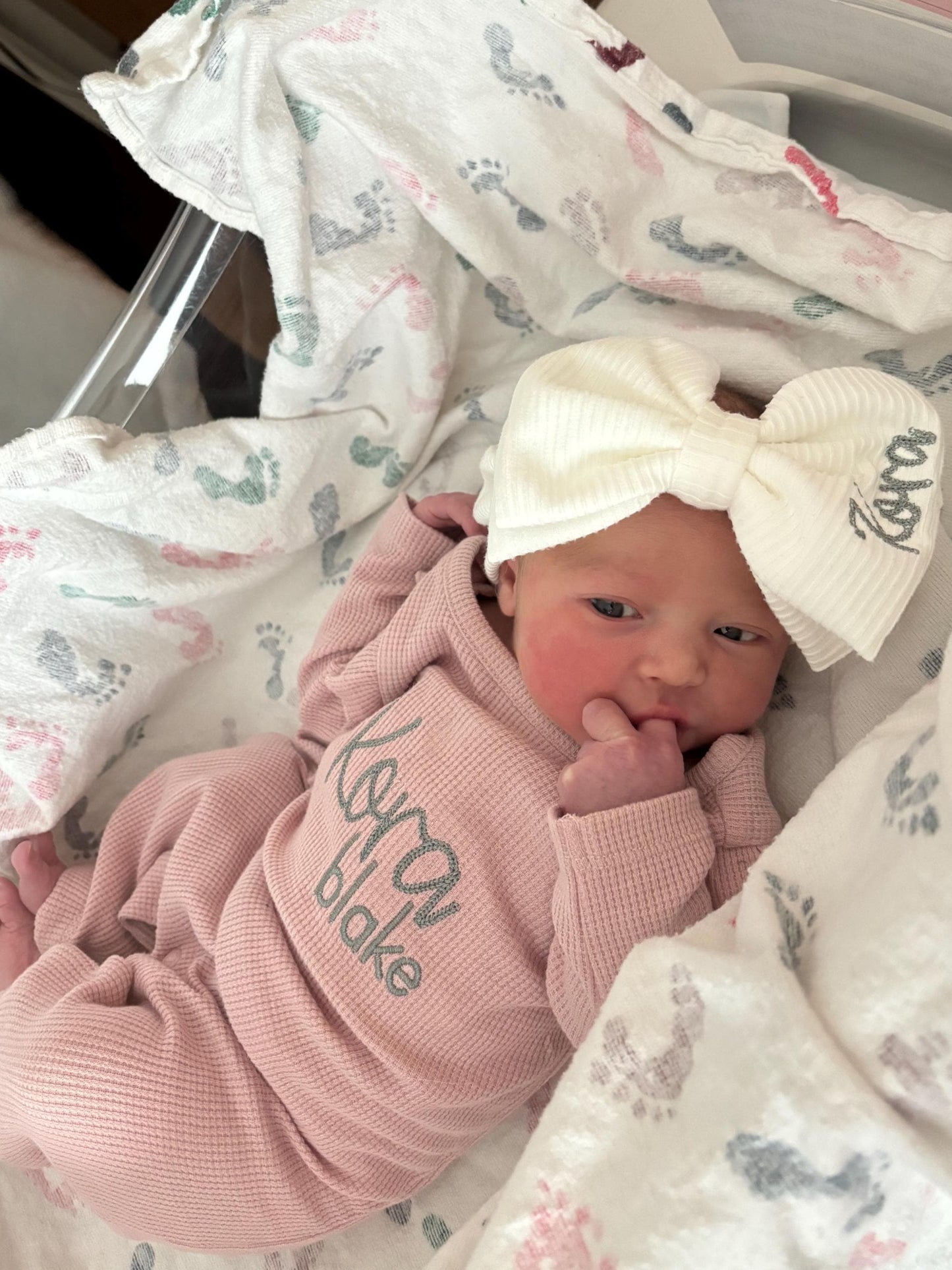 Newborn Baby Girl Bow, Baby shower gift, handmade, durable bow headband, custom baby gift, baby girl gift, romper, jumpsuit, long, gift for daughter, newborn photoshoot, memories, maternity, pregnancy, new mom, photo, newborn, headwrap, personalized