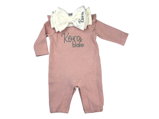 Newborn Baby Girl Bow, Baby shower gift, handmade, durable bow headband, custom baby gift, baby girl gift, romper, jumpsuit, long, gift for daughter, newborn photoshoot, memories, maternity, pregnancy, new mom, photo, newborn, headwrap, personalized